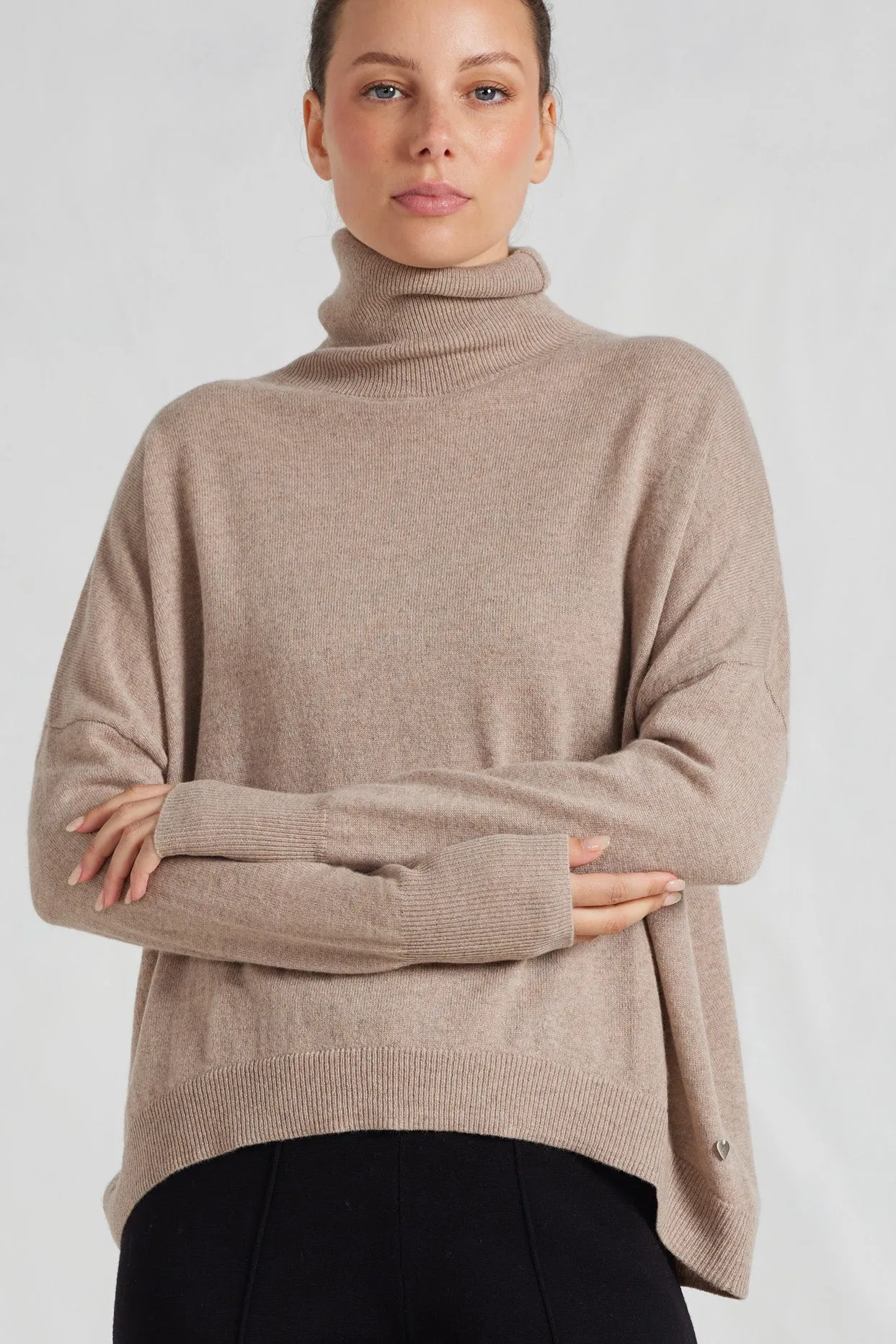 A Polo Bay Cashmere Sweater in Cobblestone