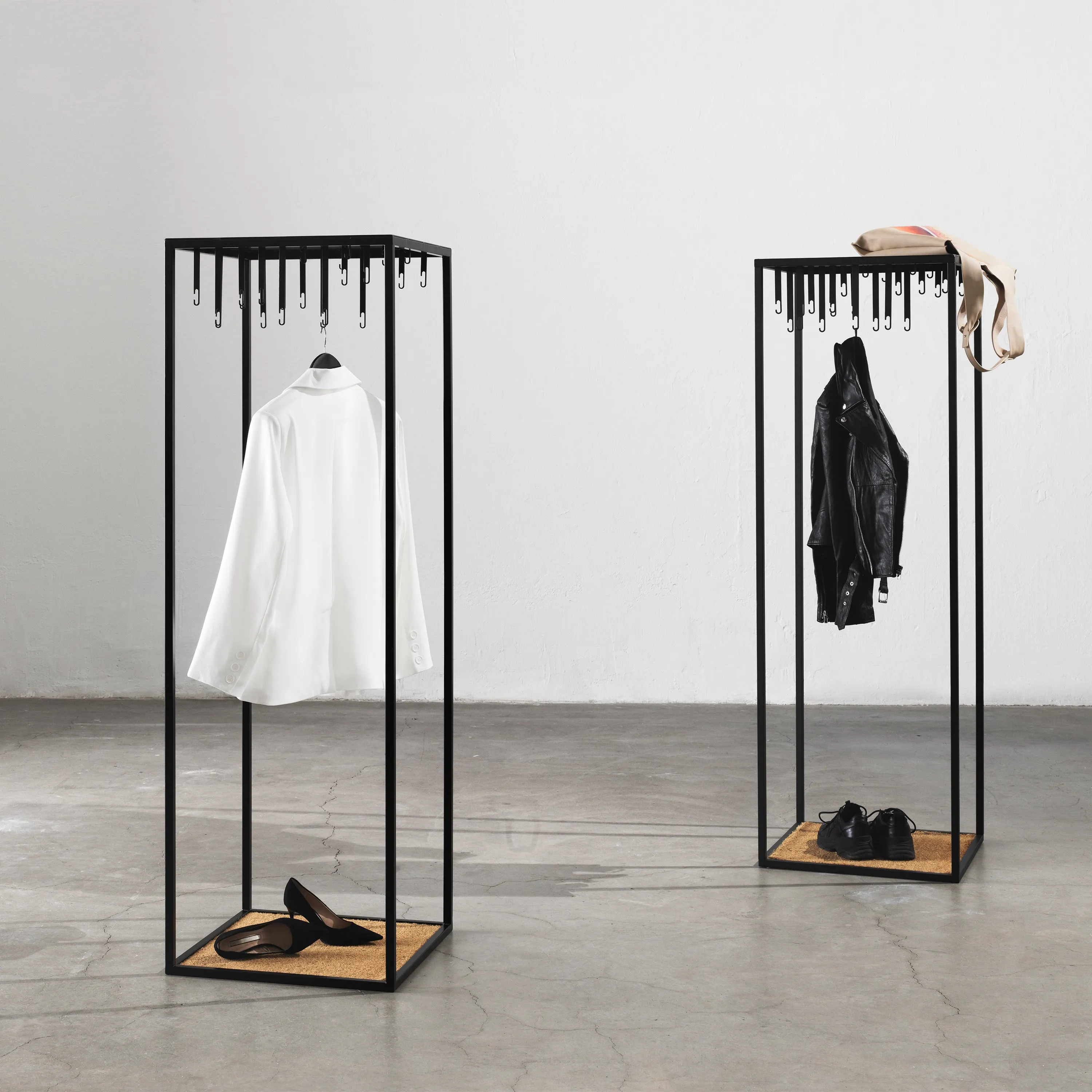 Atelier Floor Hanger