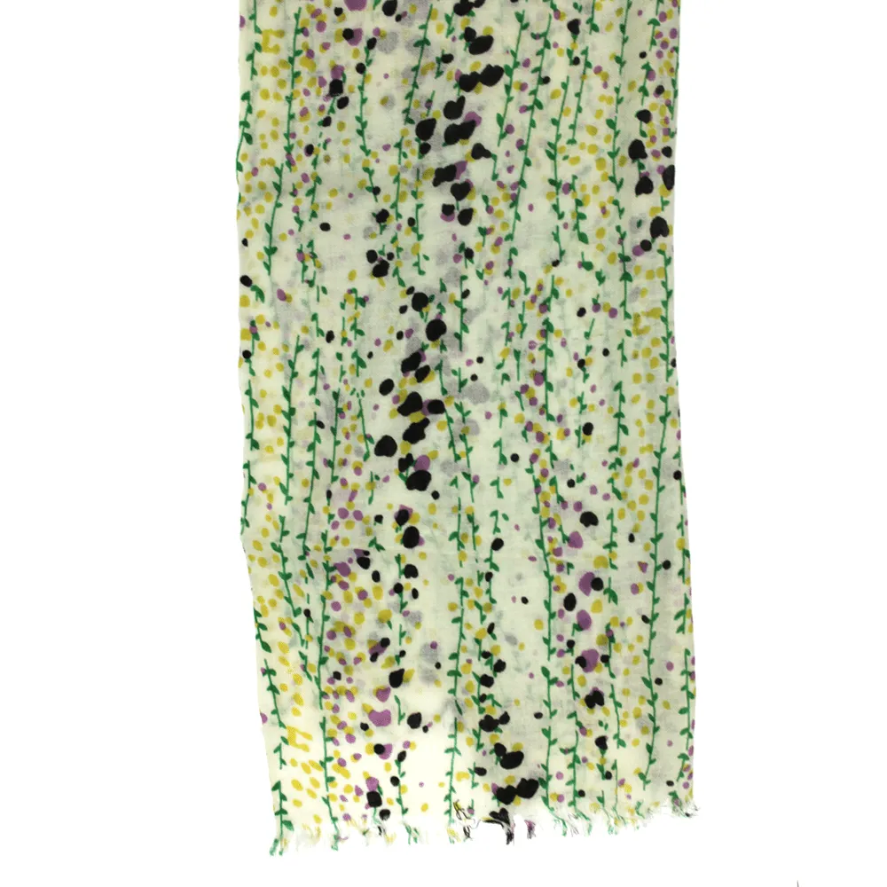 Berries and vine print with regular fringe - Green