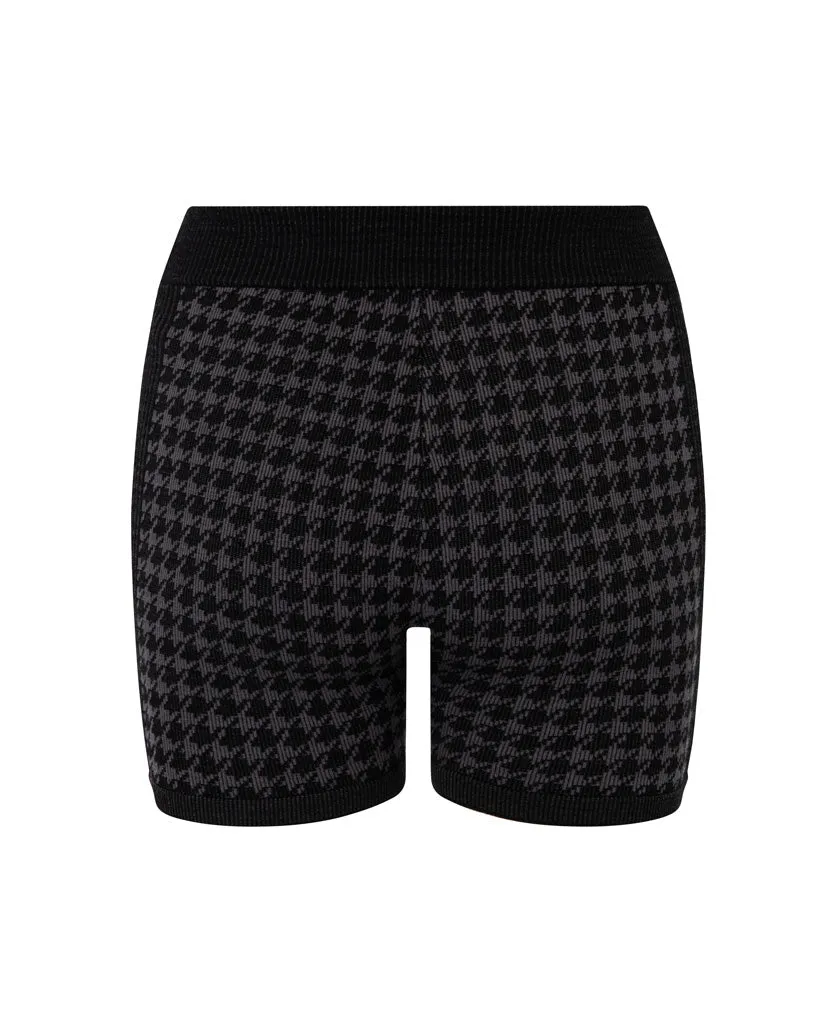 CHECKED OUT KNIT SHORT