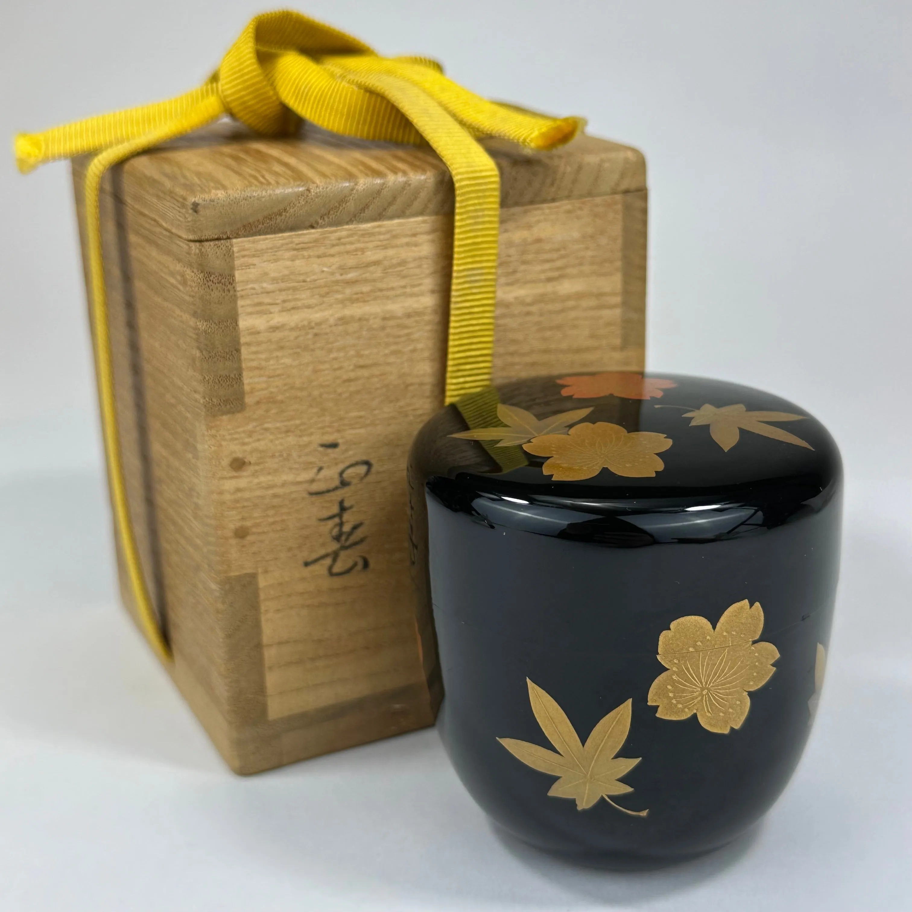 Japanese Tea Ceremony Natsume Black Lacquer Gold Makie plum flowers & leaves 3”