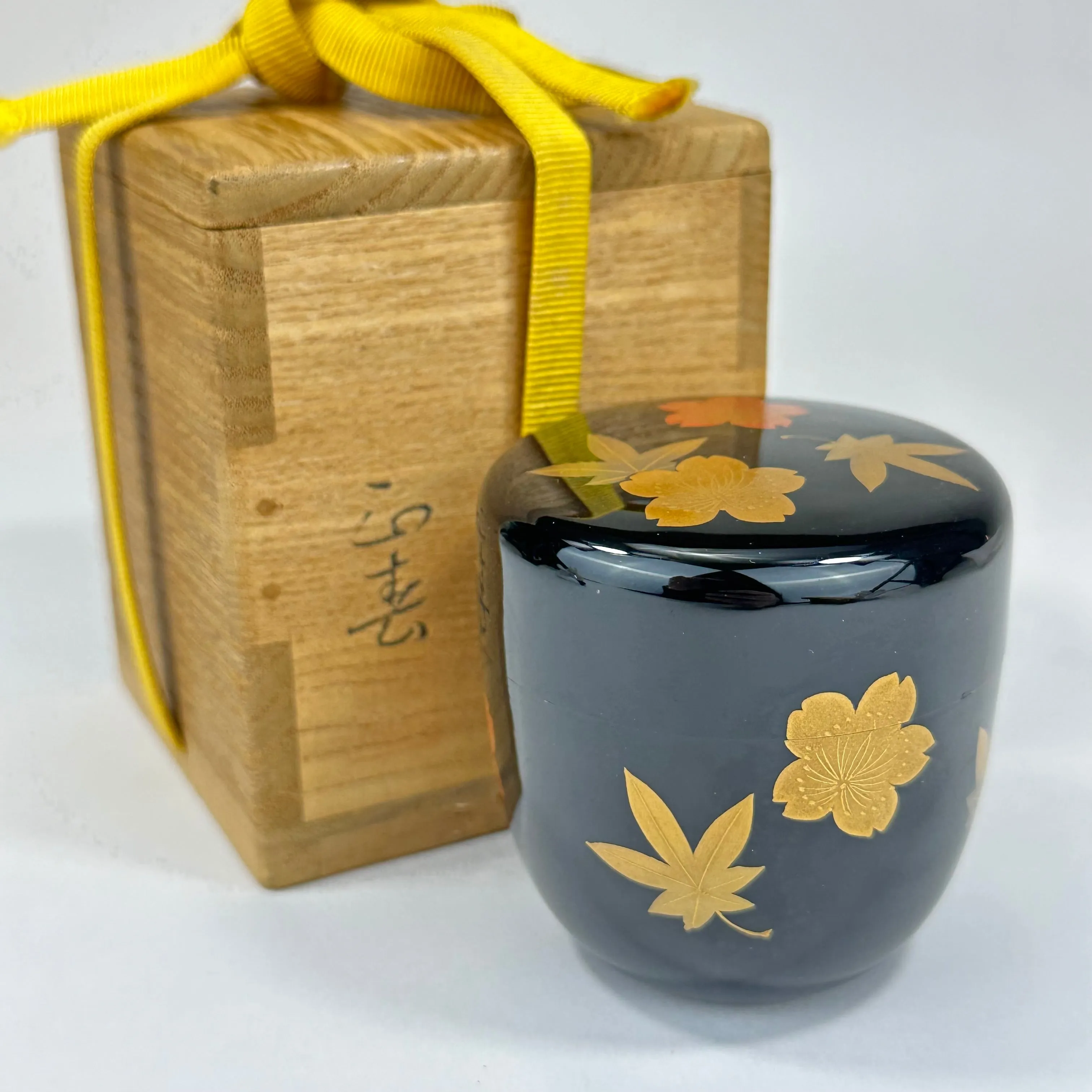 Japanese Tea Ceremony Natsume Black Lacquer Gold Makie plum flowers & leaves 3”