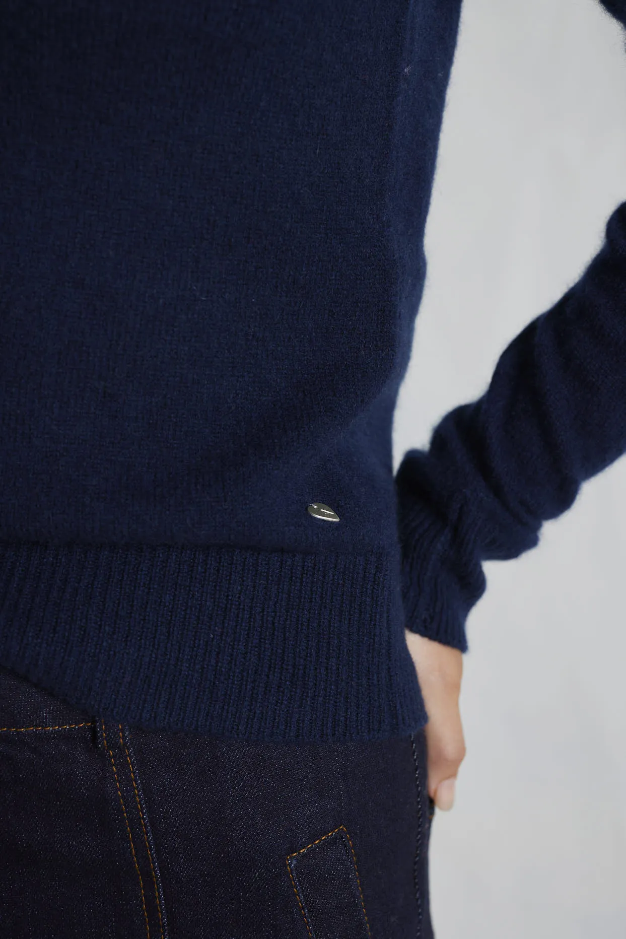 Mandy Cashmere Sweater in Midnight Navy