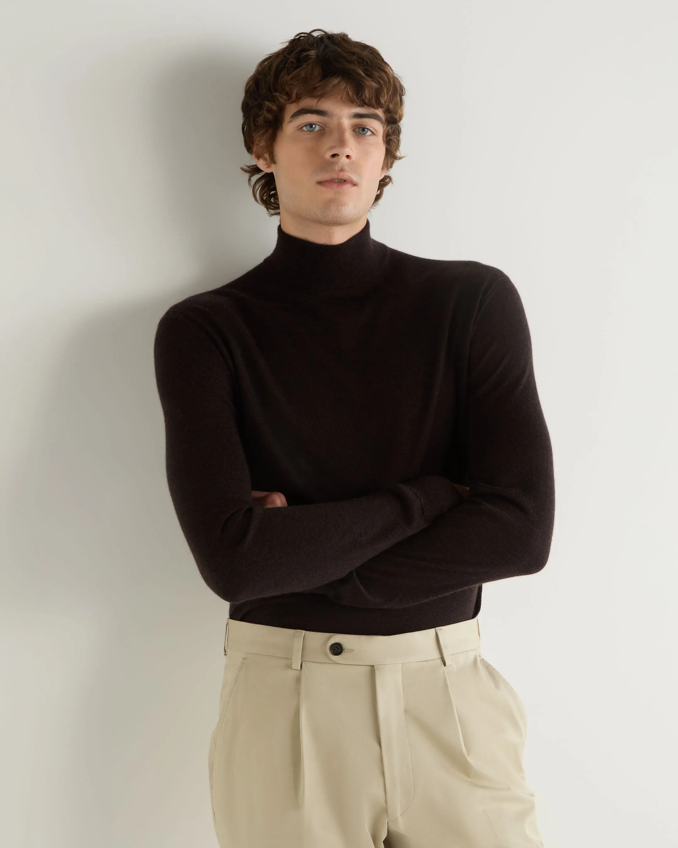 Men's Fine Gauge Cashmere Turtle Neck Jumper Chocolate Brown